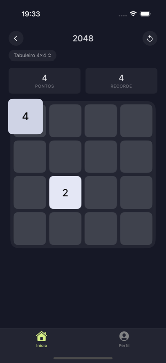 Tabuleiro do jogo 2048, com peças numeradas